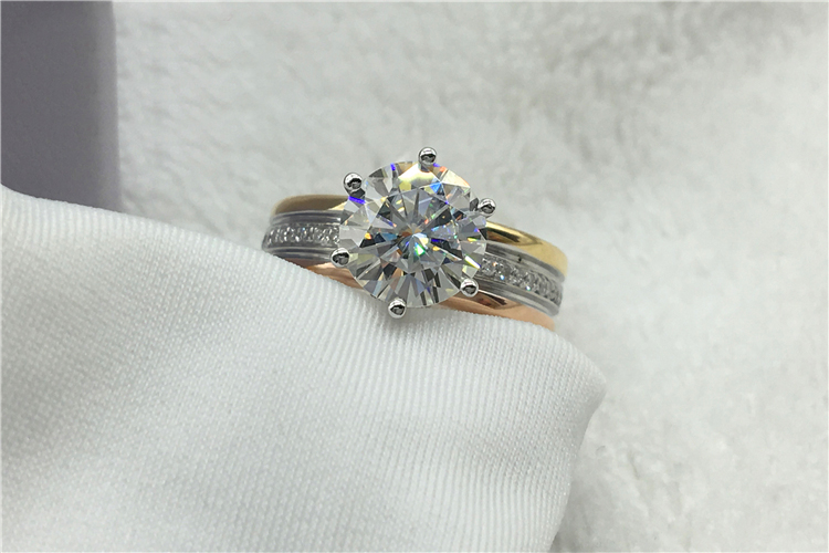 Personalizado sólido 18k au750 - Moissanite Engagement Ring 1 Carat avaliação e preço