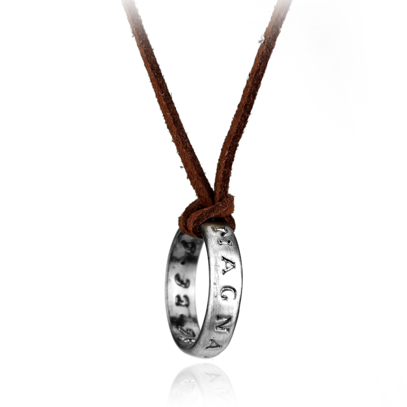 Colar de Couro com Pingente de - Anime Pendant Necklace avaliação e preço
